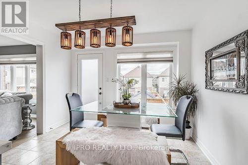 26 Willoughby Way S, New Tecumseth (Alliston), ON - Indoor Photo Showing Dining Room