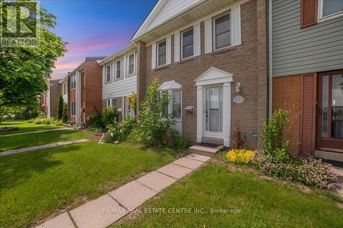 33 - 1020 Central Park Drive, Brampton, ON - Outdoor