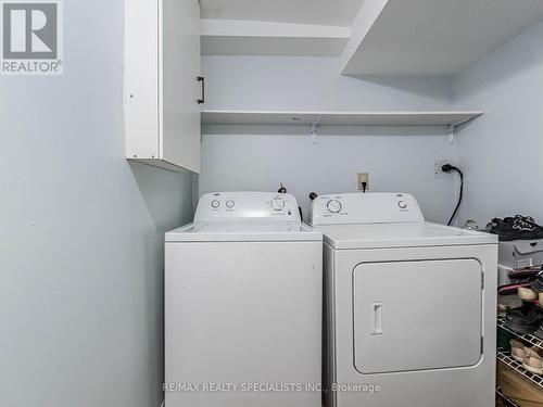 44 Thatcher Court, Brampton, ON - Indoor Photo Showing Laundry Room