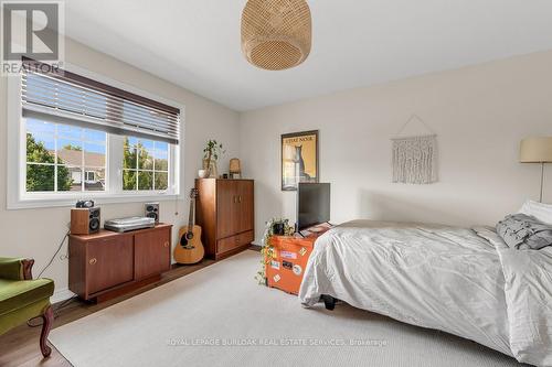 4131 Medland Drive, Burlington, ON - Indoor Photo Showing Bedroom