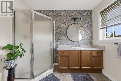 4131 Medland Drive, Burlington (Headon), ON - Indoor Photo Showing Bathroom