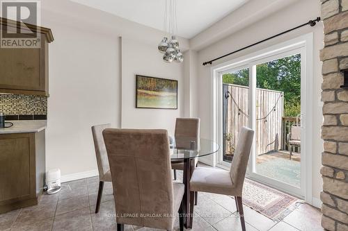 4131 Medland Drive, Burlington, ON - Indoor Photo Showing Dining Room