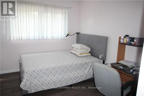 24 Leadale Place, Hamilton (Landsdale), ON - Indoor Photo Showing Bedroom