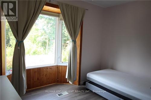 24 Leadale Place, Hamilton (Landsdale), ON - Indoor Photo Showing Bedroom