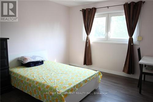 24 Leadale Place, Hamilton (Landsdale), ON - Indoor Photo Showing Bedroom