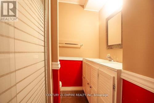 391 Briarhill Avenue, London, ON - Indoor Photo Showing Bathroom