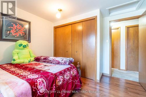 391 Briarhill Avenue, London, ON - Indoor Photo Showing Bedroom