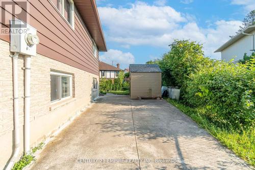 391 Briarhill Avenue, London, ON - Outdoor With Exterior