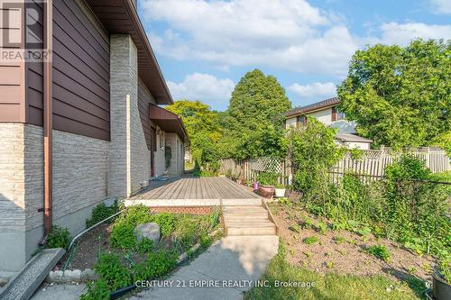 391 Briarhill Avenue, London, ON - Outdoor