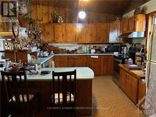 13688 Pigeon Island Road, South Dundas, ON 