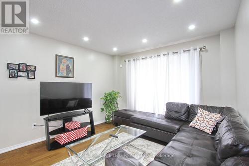 110 Corkett Drive, Brampton, ON - Indoor Photo Showing Living Room