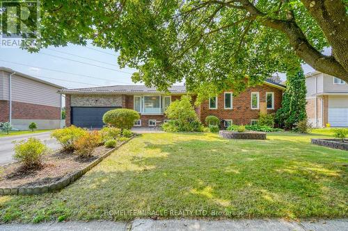 173 Oriole Drive, East Gwillimbury, ON - Outdoor With Facade