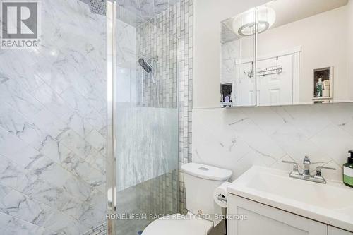 173 Oriole Drive, East Gwillimbury, ON - Indoor Photo Showing Bathroom