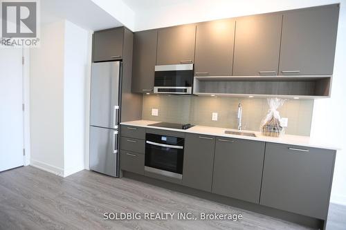 712 - 3005 Pine Glen Road, Oakville (Palermo West), ON - Indoor Photo Showing Kitchen