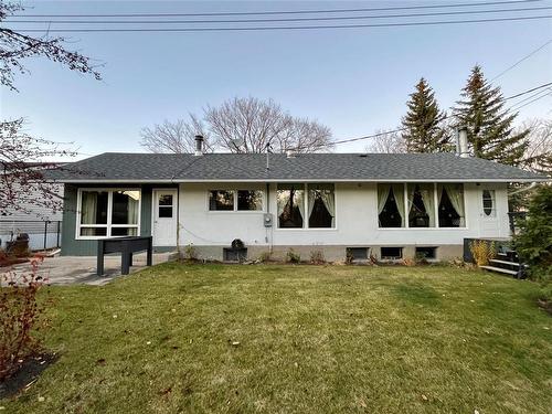 222 Buckingham Street, Boissevain, MB - Outdoor