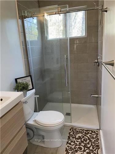 53 Lindale Ave, Tiny, ON - Indoor Photo Showing Bathroom