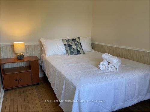 53 Lindale Ave, Tiny, ON - Indoor Photo Showing Bedroom