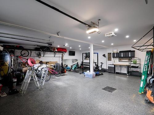 Garage - 95 Ch. Joseph-Hubert, Saint-Donat, QC - Indoor