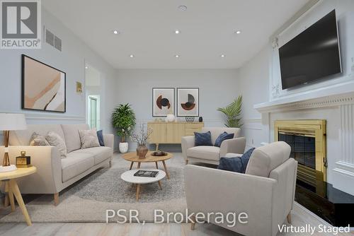 114 Risebrough Circuit, Markham (Milliken Mills West), ON - Indoor Photo Showing Living Room