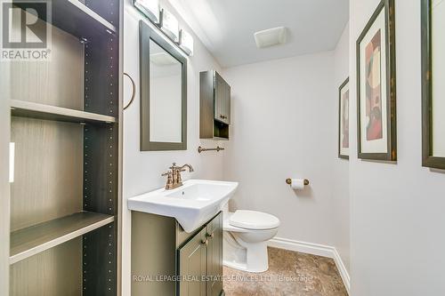 2026 Laurelcrest Place, Oakville, ON - Indoor Photo Showing Bathroom