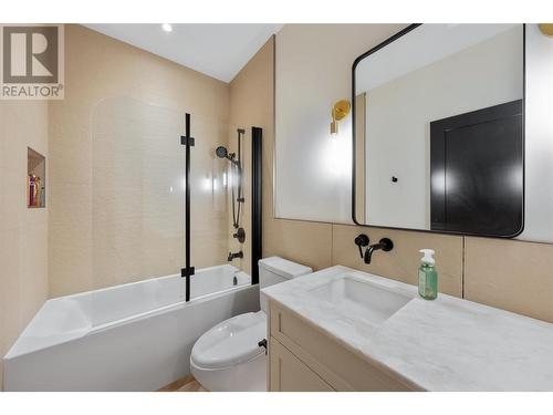 1610 Antler Court Lot# 8, Kelowna, BC - Indoor Photo Showing Bathroom