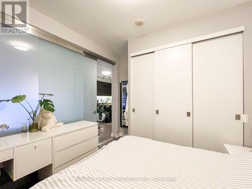 1613 - 1 Market Street, Toronto, ON - Indoor Photo Showing Bedroom