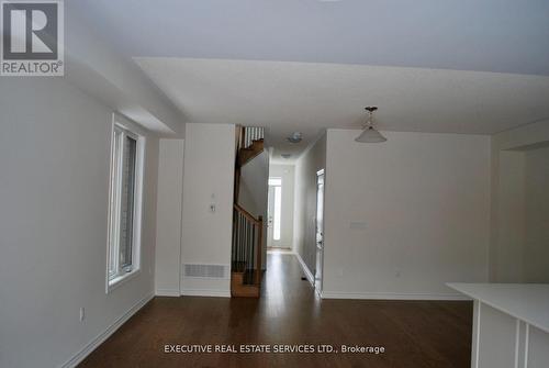 75 Phoenix Boulevard, Barrie, ON - Indoor Photo Showing Other Room