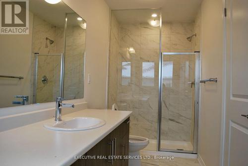 75 Phoenix Boulevard, Barrie, ON - Indoor Photo Showing Bathroom