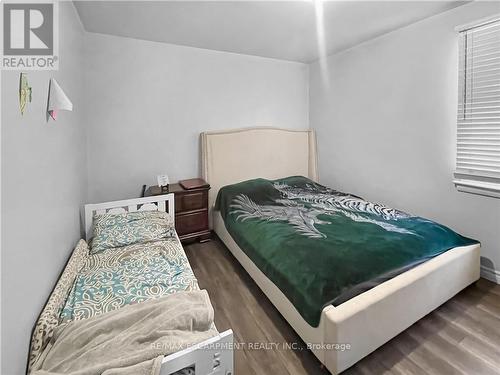 907 Fennell Avenue, Hamilton (Raleigh), ON - Indoor Photo Showing Bedroom