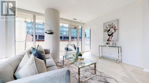 1102 - 197 Yonge Street, Toronto (Church-Yonge Corridor), ON - Indoor Photo Showing Living Room