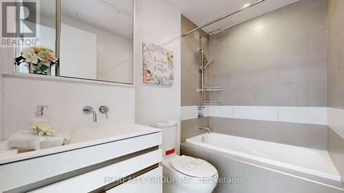 1102 - 197 Yonge Street, Toronto (Church-Yonge Corridor), ON - Indoor Photo Showing Bathroom