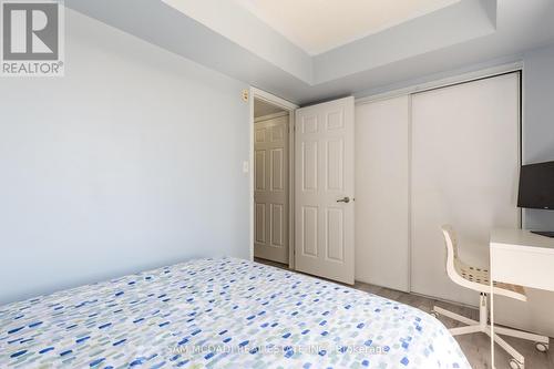 5 - 619 Dundas Street W, Mississauga (Cooksville), ON - Indoor Photo Showing Bedroom