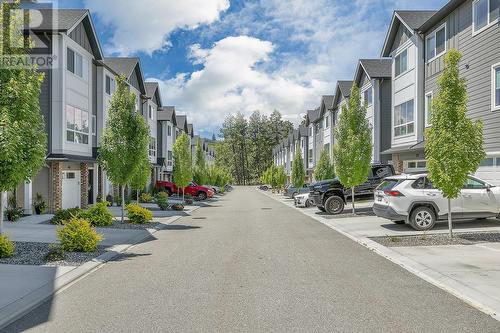 12075 Oceola Road Unit# 45, Lake Country, BC - Outdoor With Facade