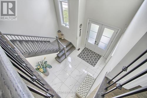 106 Silk Twist Drive, East Gwillimbury, ON - Indoor Photo Showing Other Room