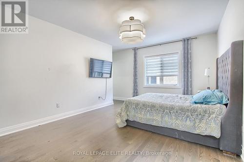 106 Silk Twist Drive, East Gwillimbury, ON - Indoor Photo Showing Bedroom