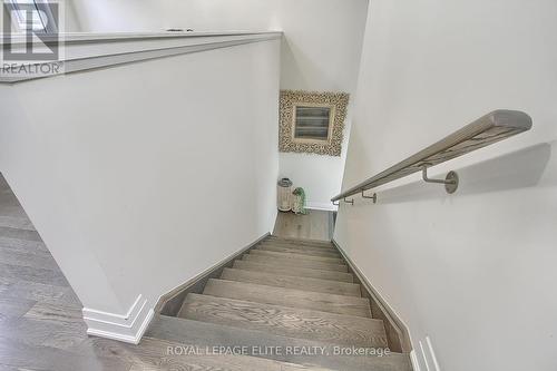 106 Silk Twist Drive, East Gwillimbury, ON - Indoor Photo Showing Other Room