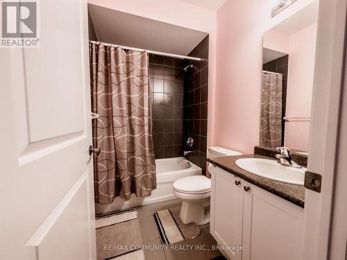 121 - 7400 Markham Road, Markham (Middlefield), ON - Indoor Photo Showing Bathroom