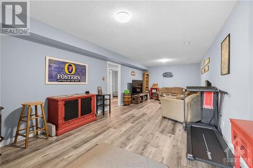 35 Stitt Street, Ottawa, ON - Indoor Photo Showing Other Room