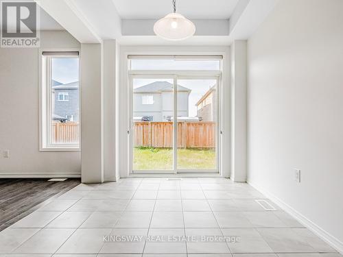 52 Munro Circle, Brantford, ON - Indoor Photo Showing Other Room