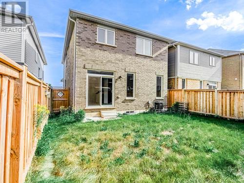 52 Munro Circle, Brantford, ON - Outdoor