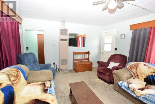 7 Eley Rd, Iron Bridge, ON - Indoor Photo Showing Living Room