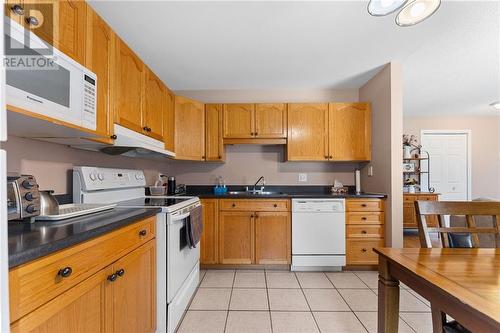 165 Esther Street, Pembroke, ON - Indoor Photo Showing Kitchen With Double Sink