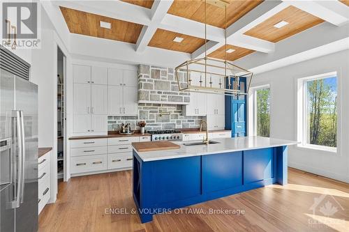 133 Cadieux Way, Ottawa, ON - Indoor Photo Showing Kitchen