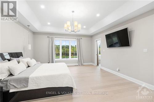 5817 Red Castle Ridge, Ottawa, ON - Indoor Photo Showing Bedroom