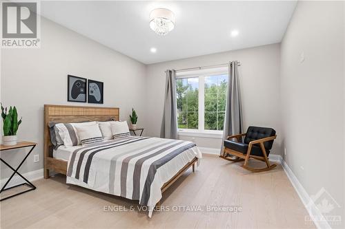 5817 Red Castle Ridge, Ottawa, ON - Indoor Photo Showing Bedroom