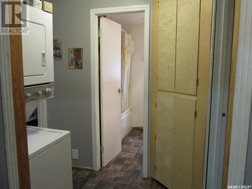 1118 Birch Avenue, Tobin Lake, SK - Indoor Photo Showing Laundry Room