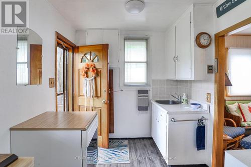 2730 Lone Birch Trail N, Ramara, ON - Indoor Photo Showing Laundry Room