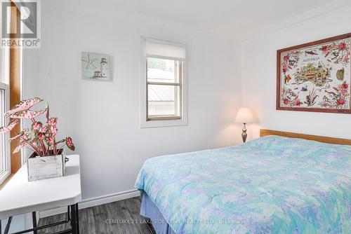 2730 Lone Birch Trail N, Ramara, ON - Indoor Photo Showing Bedroom