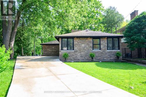 16 Freeland Court, Hamilton (Westdale), ON - Outdoor