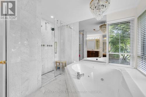 16 Freeland Court, Hamilton (Westdale), ON - Indoor Photo Showing Bathroom